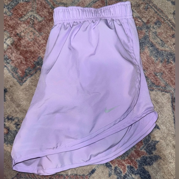 Nike Light Purple Sports Skirt - Picture 1 of 1